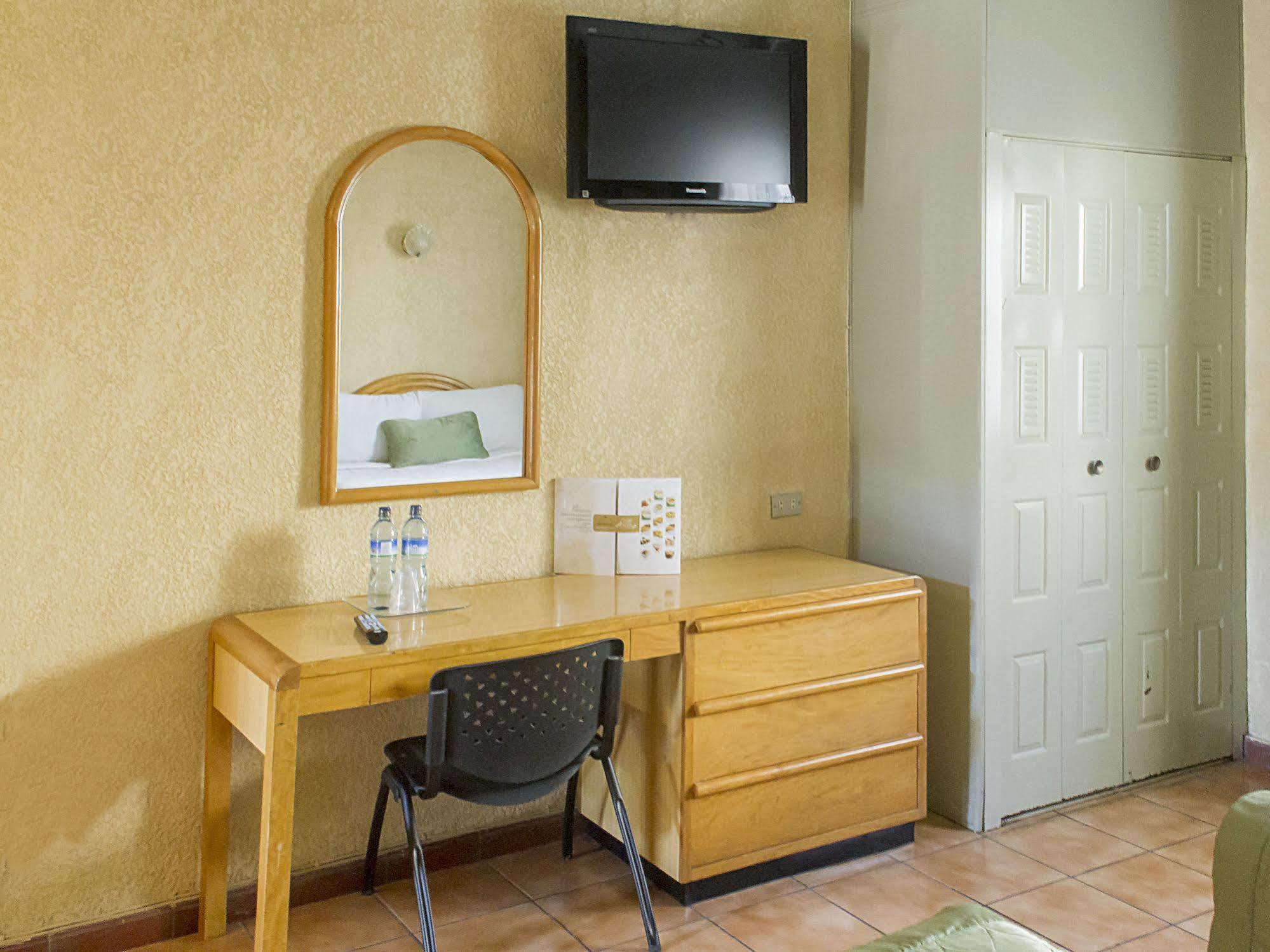 Hotel Villa San Miguel Bagian luar foto