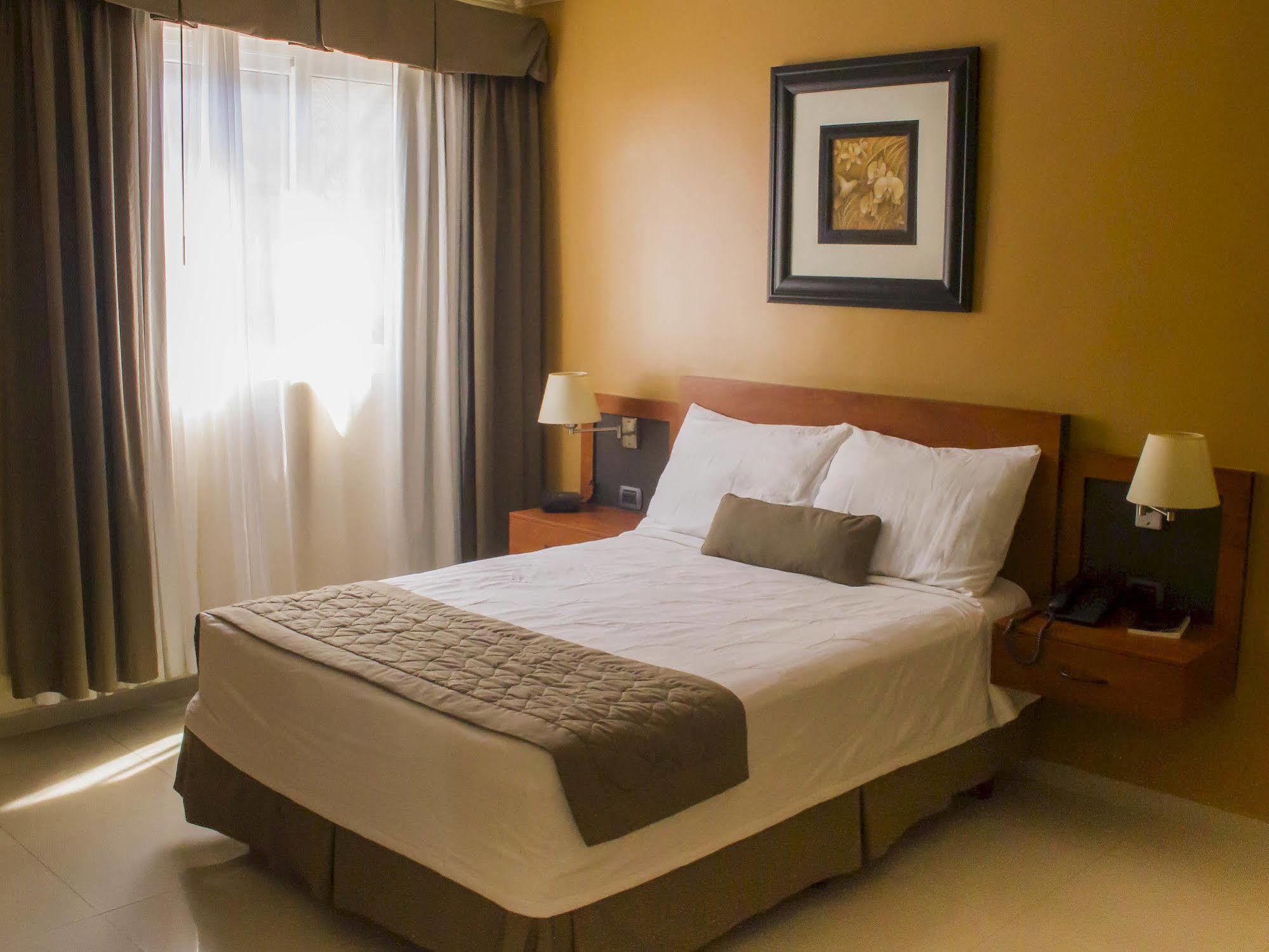 Hotel Villa San Miguel Bagian luar foto